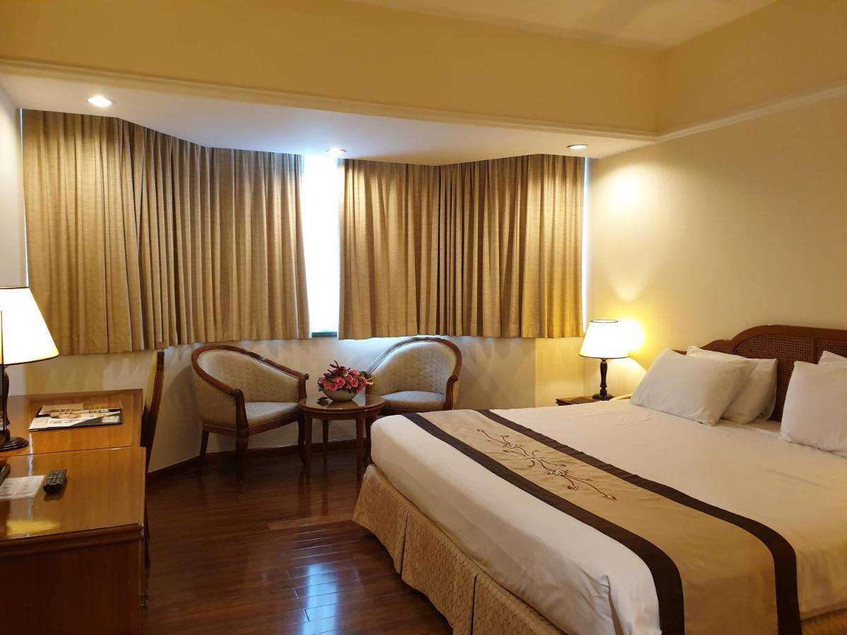 Deluxe Double or Twin Room
