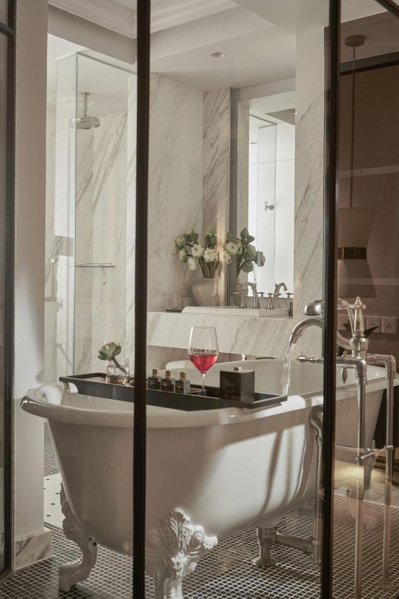 Premium King Room