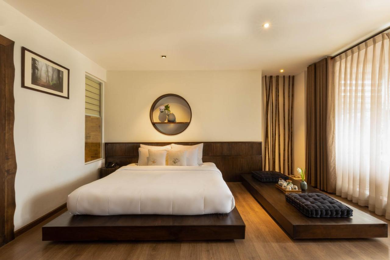 Cochin Signature Suite Floating minibar,1253045539:JPEG