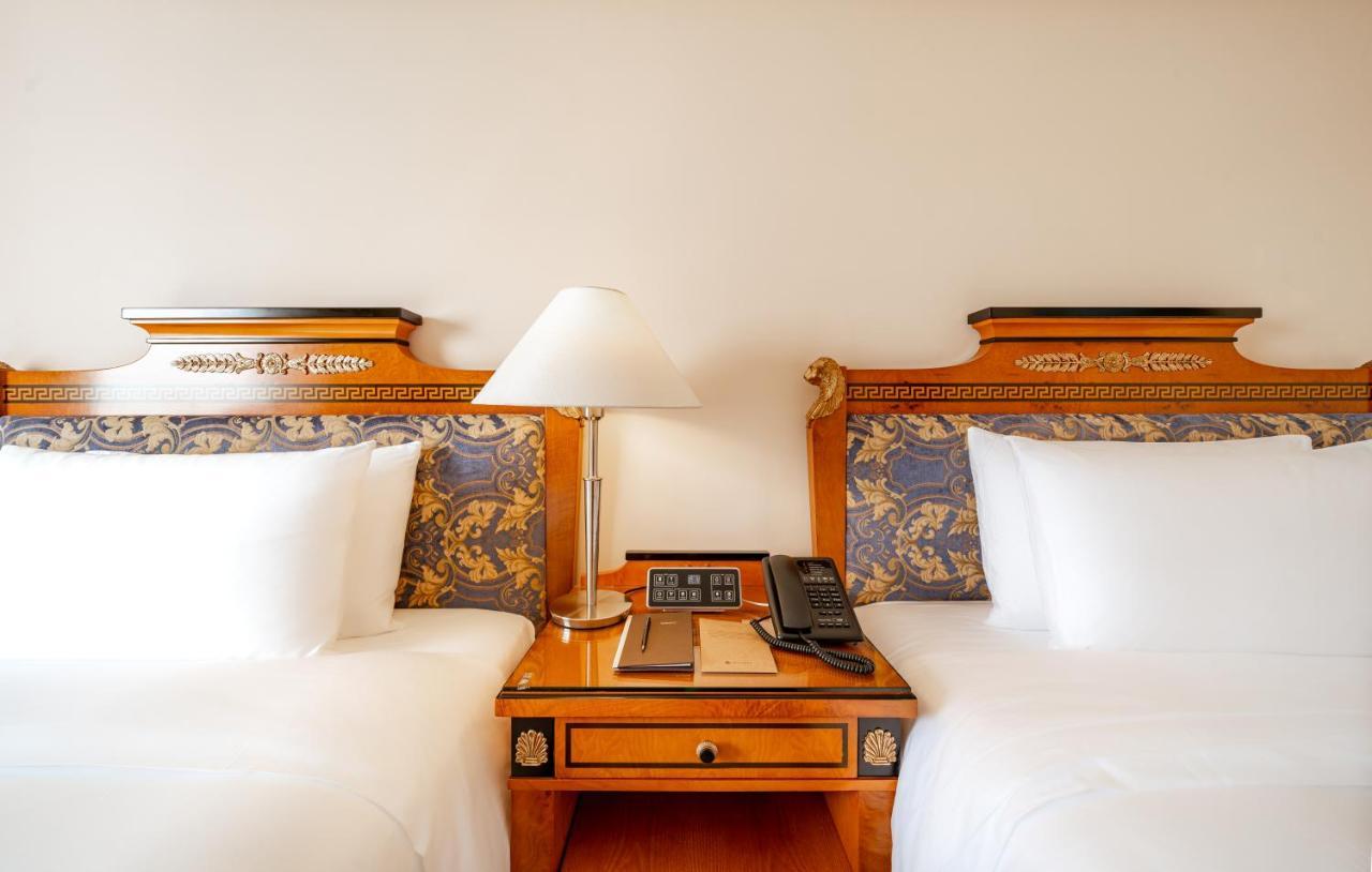 Executive Twin City View One 30-min Foot Massage per,1294012285:JPEG