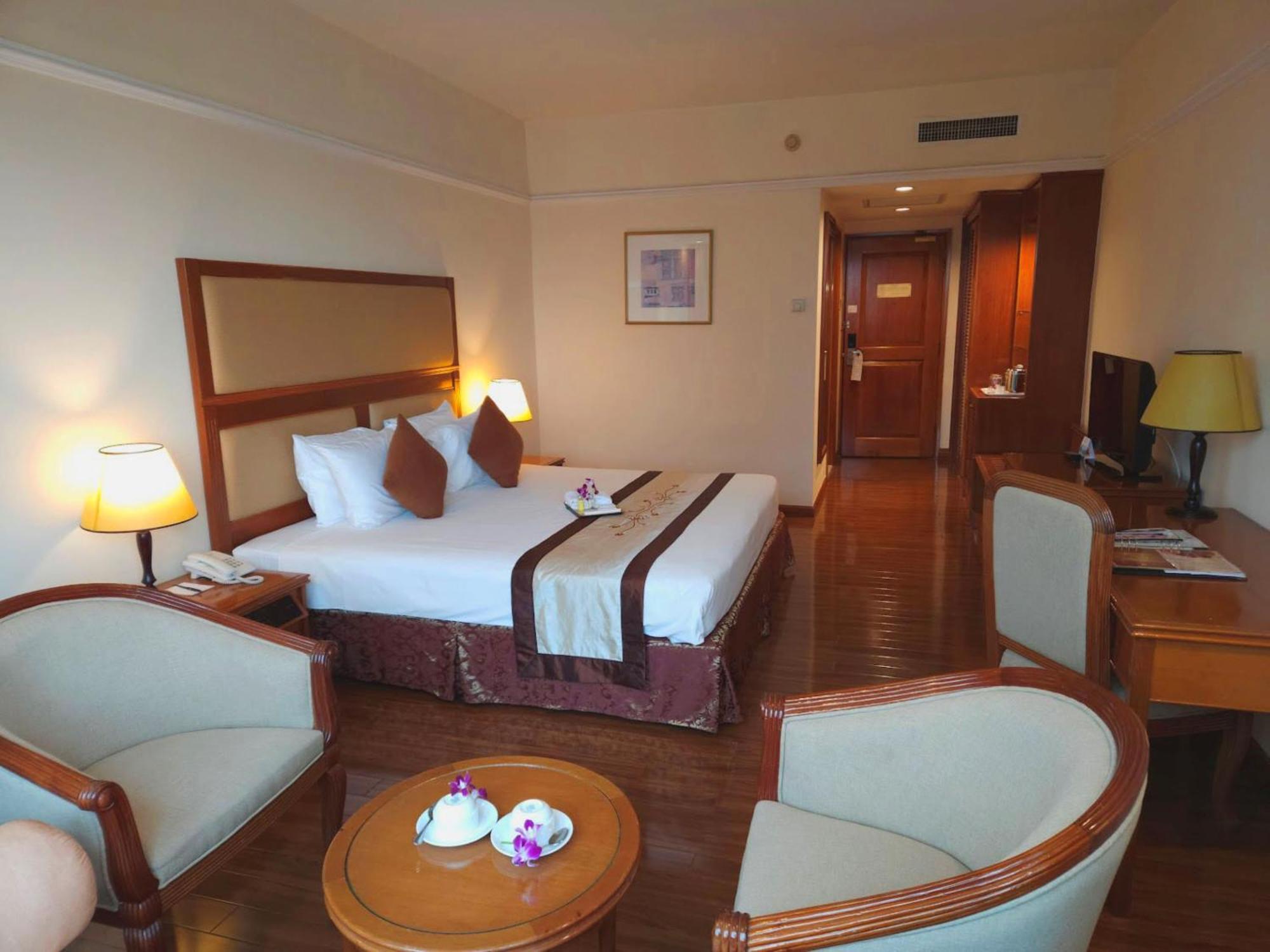 Deluxe Double or Twin Room