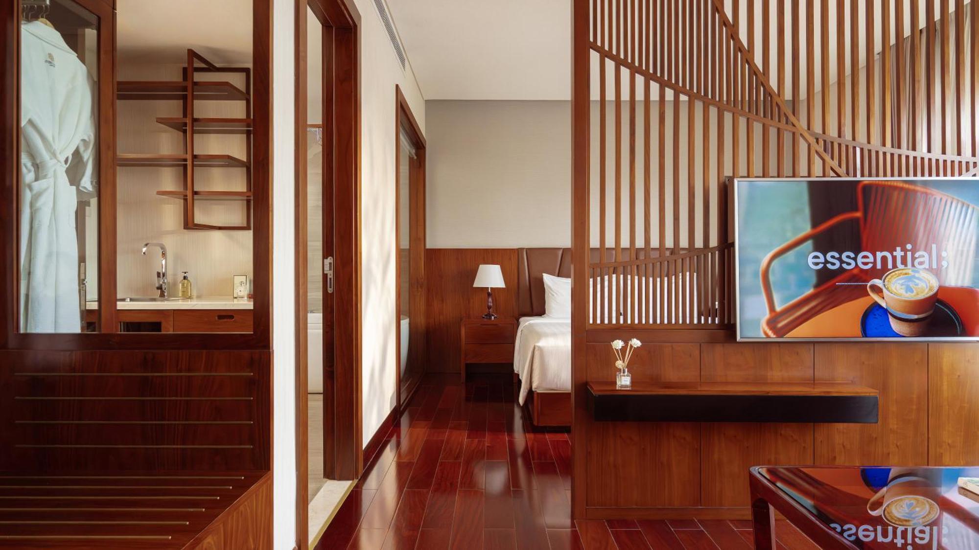Suite Double or Twin Room Jaccuzi City View