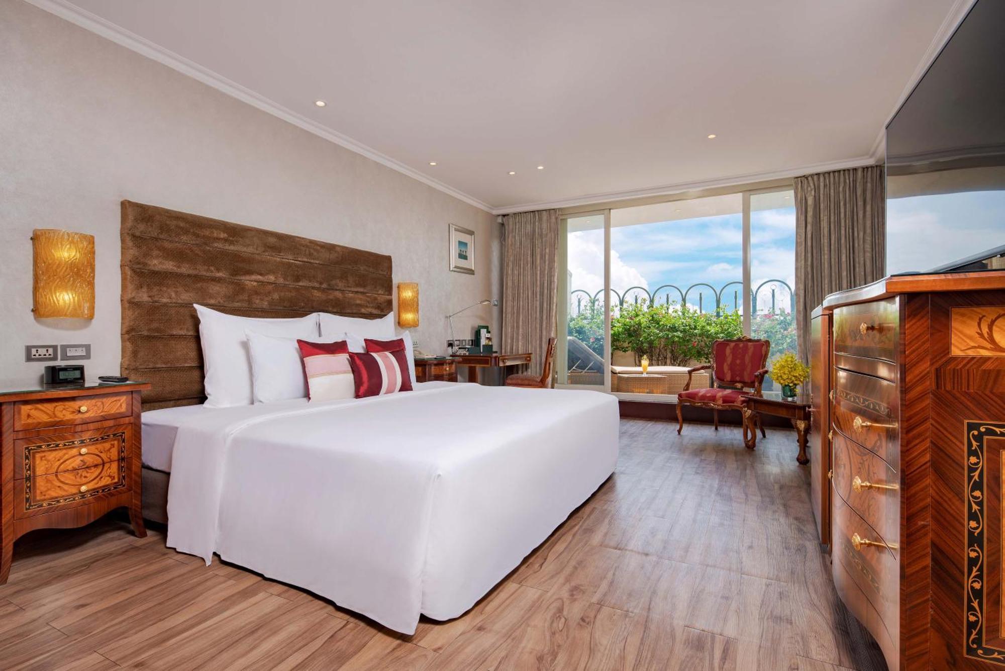 Terrace Suite Lounge Access & Return Airport Transfers
