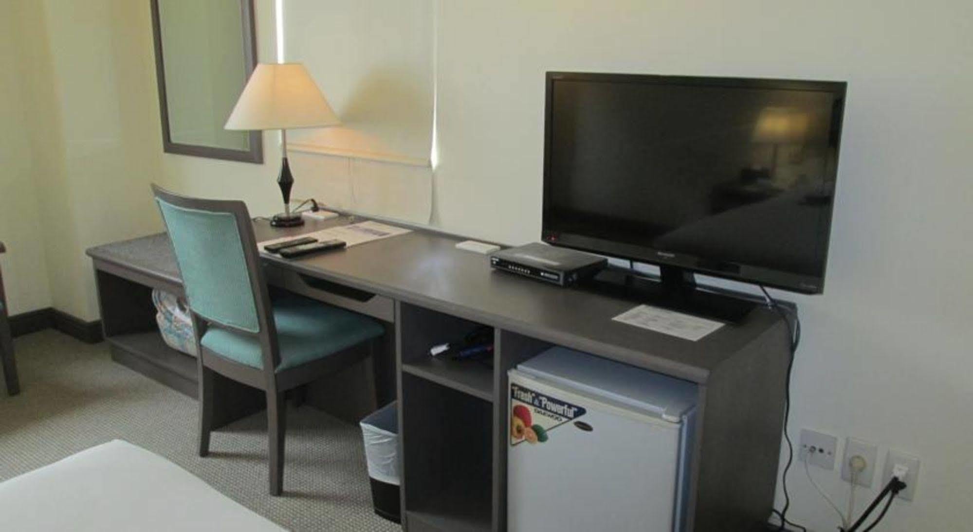Standard King Room,506933430:JPEG