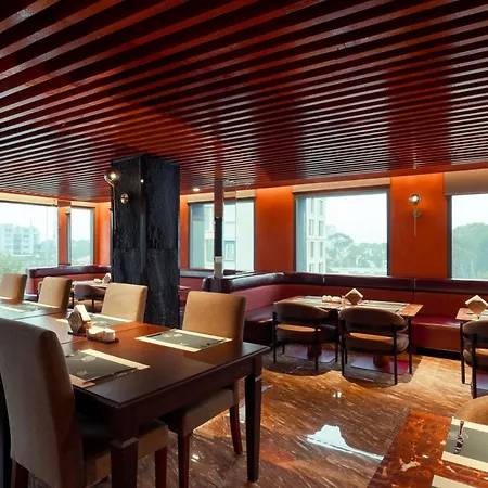 Kin Hotel Ly Tu Trong Edition-3